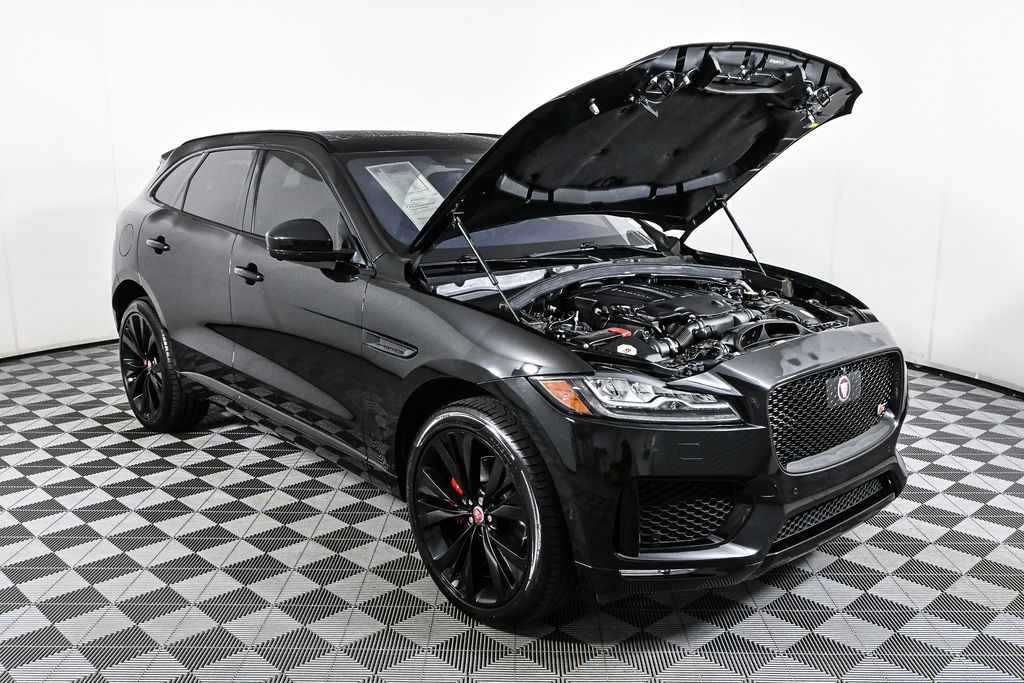 2017 Jaguar F-PACE S 31