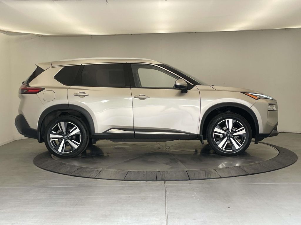 2022 Nissan Rogue SL - 7