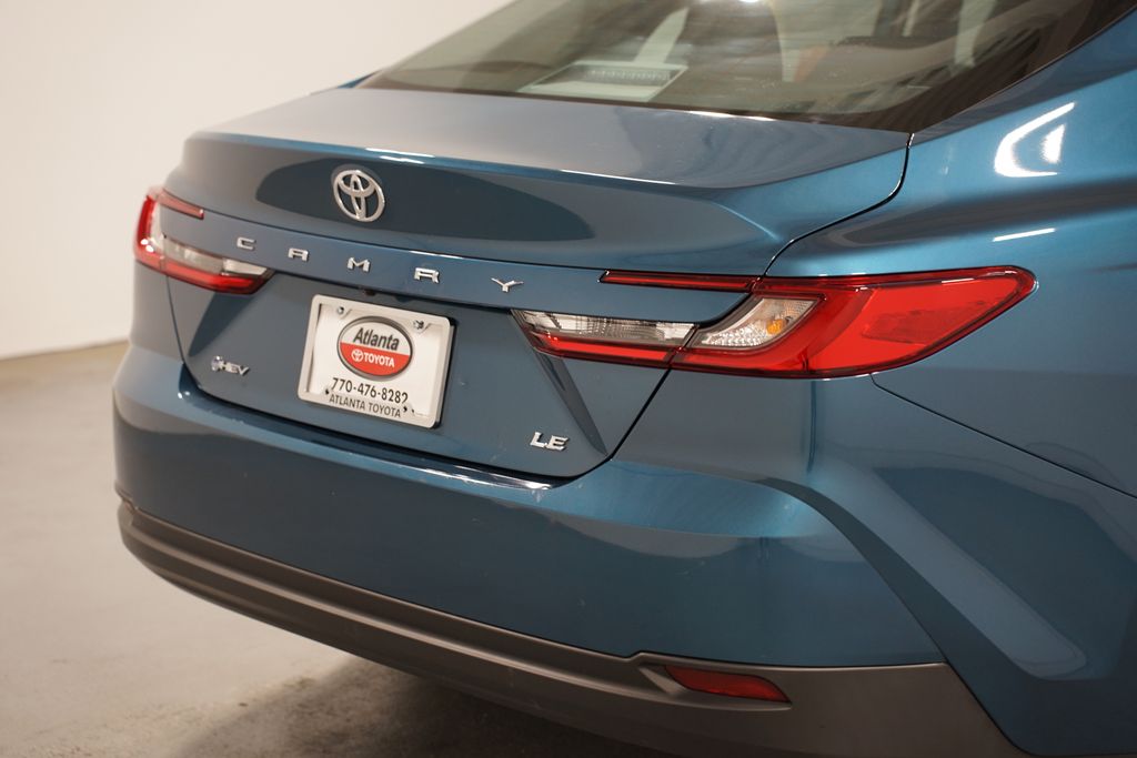 Thumbnail: 2025 Toyota Camry - 9