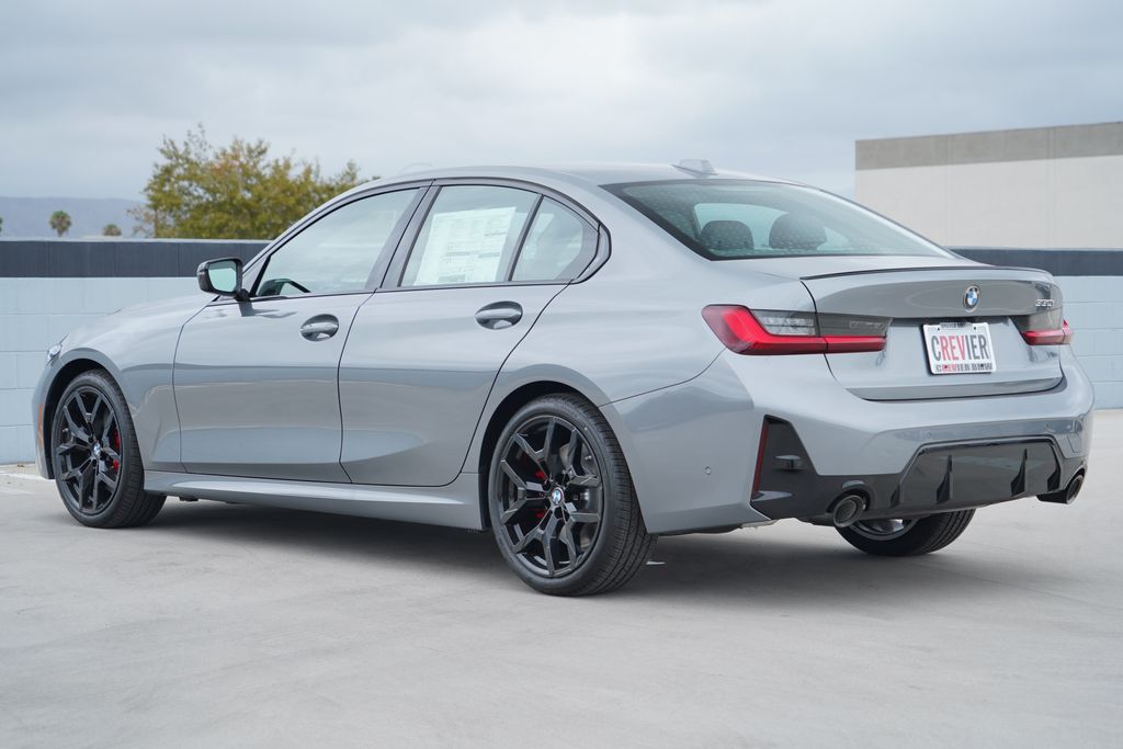 Thumbnail: 2026 BMW 3 Series - 7
