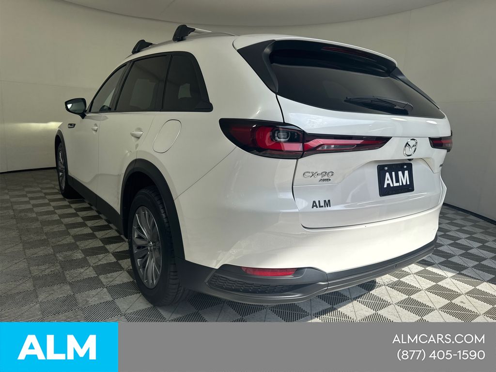Used 2024 White Mazda Preferred image 10