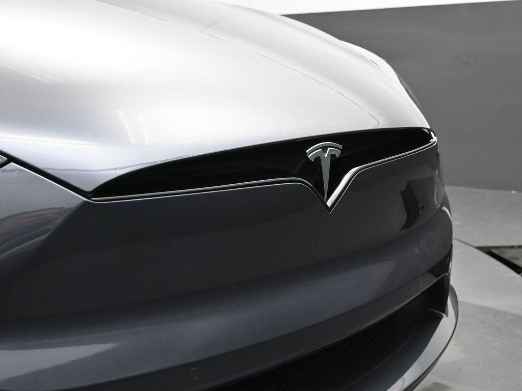 2022 Tesla Model X Plaid