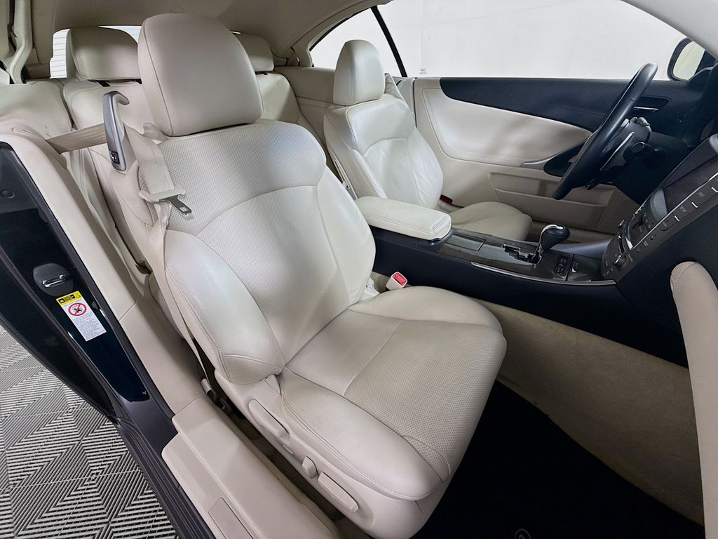 Thumbnail: 2010 Lexus IS - 26