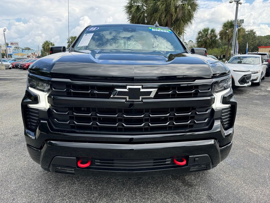 2023 Chevrolet Silverado 1500 RST 3