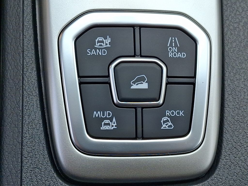 2026 Nissan Frontier — photo 15