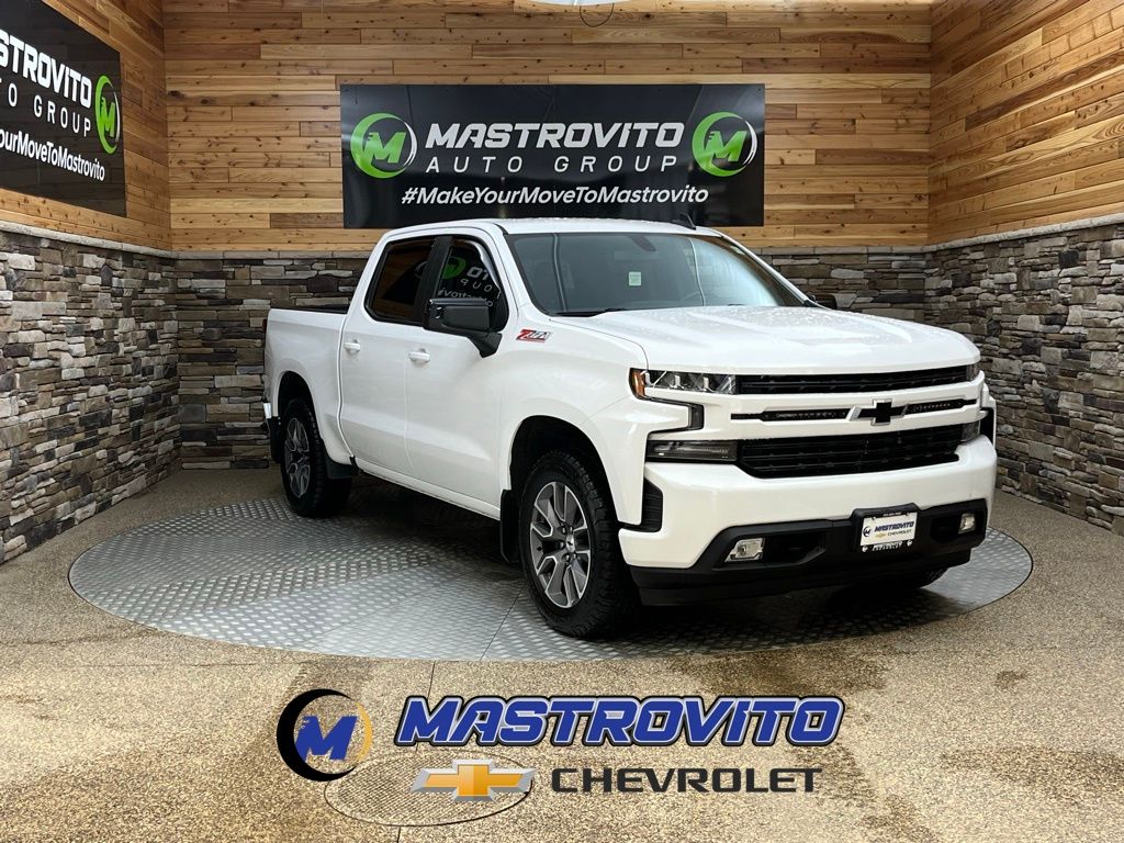 Summit White 2021 Chevrolet Silverado 1500 RST Crew Cab 4WD Pickup Truck Four-Wheel Drive 8-Speed Automatic