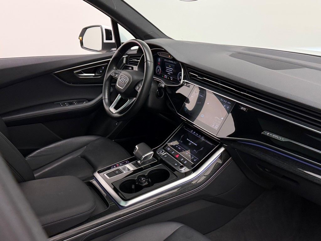 Thumbnail: 2021 Audi Q7 - 17