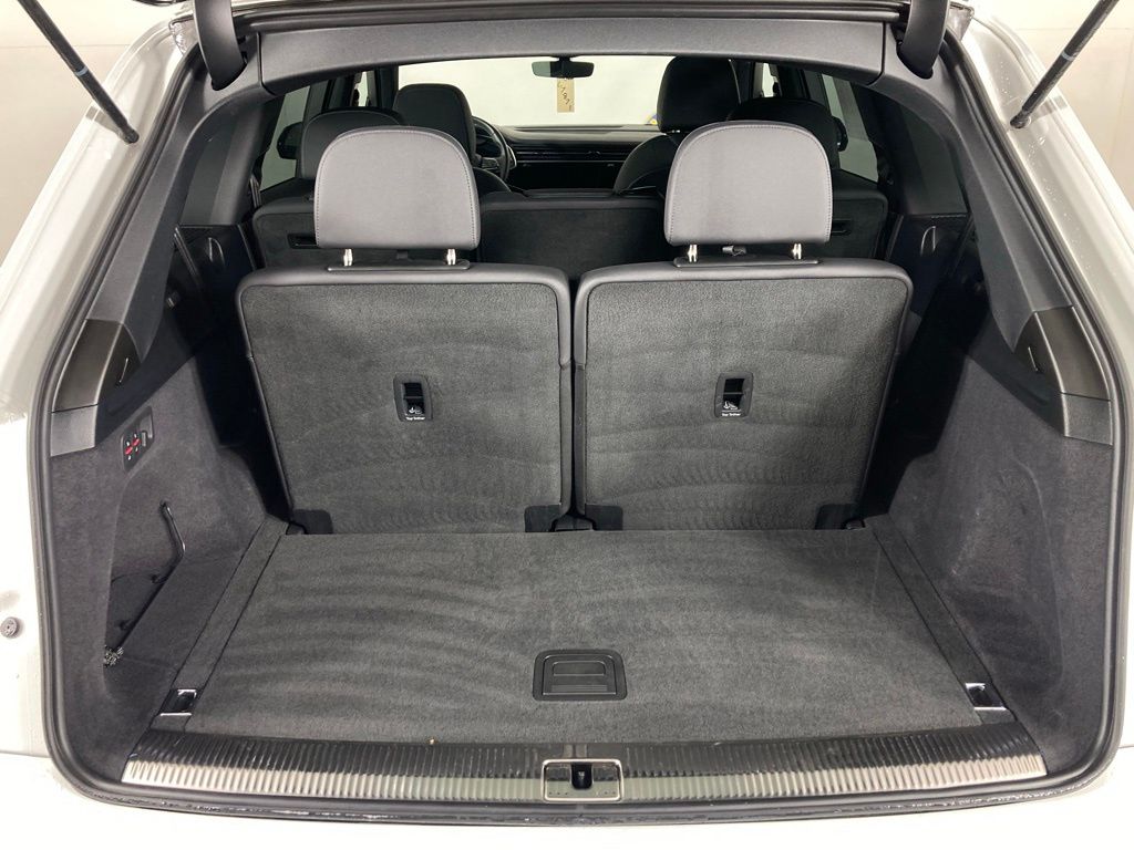 Used 2025 White Audi 55 Premium Plus image 22