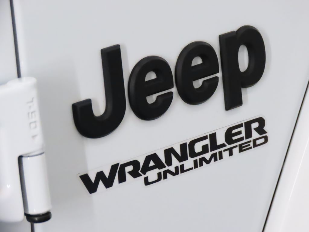 Thumbnail: 2021 Jeep Wrangler - 12
