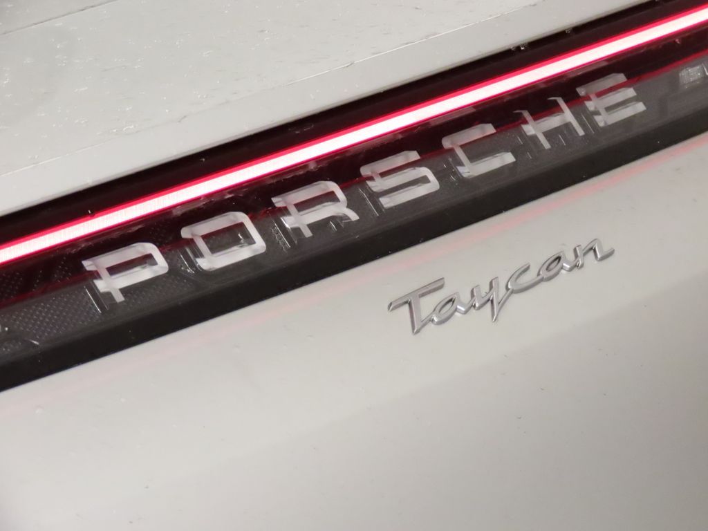 Thumbnail: 2026 Porsche Taycan - 12