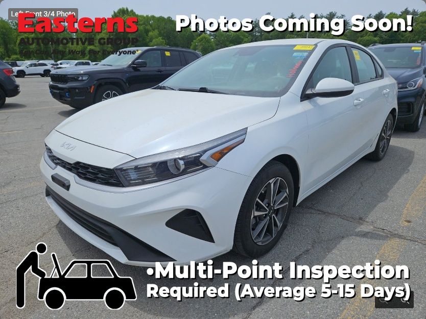 2023 Kia Forte LXS AT's photo