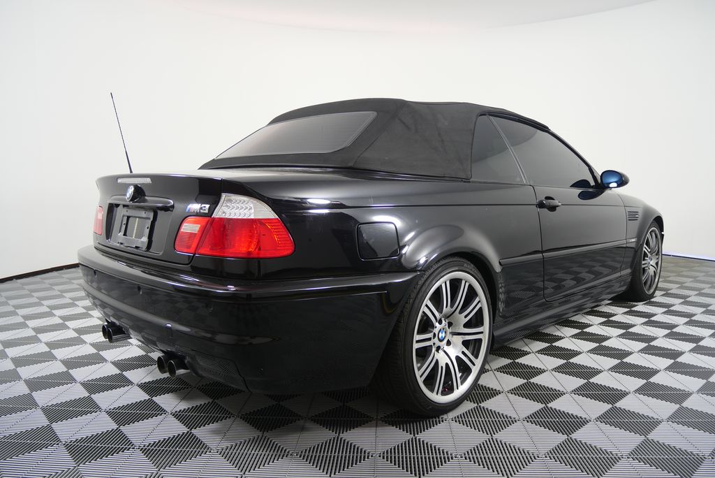 Thumbnail: 2004 BMW M3 - 3