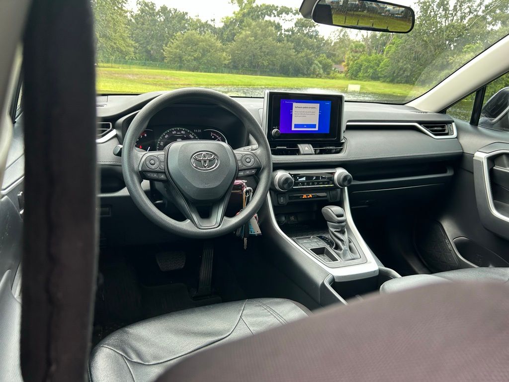 Thumbnail: 2023 Toyota RAV4 - 12