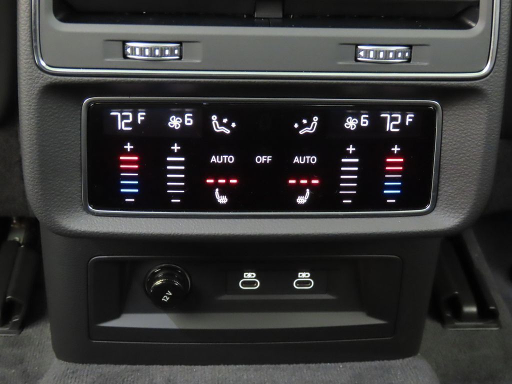 Thumbnail: 2026 Audi Q7 - 25