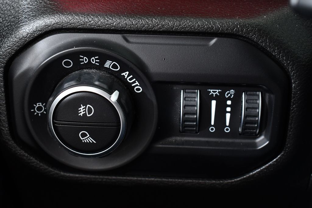 Used 2020 Black Jeep Rubicon image 29