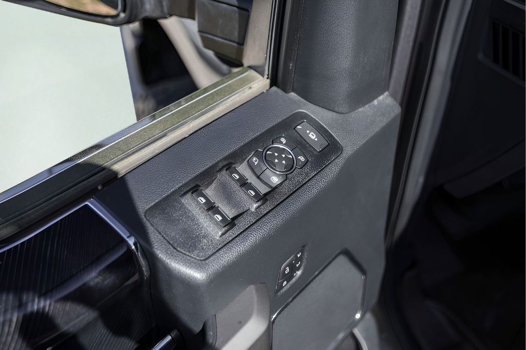 Used Car 2022 Ford F-250sd  Platinum For Sale Under $60,000 In Austin, Texas