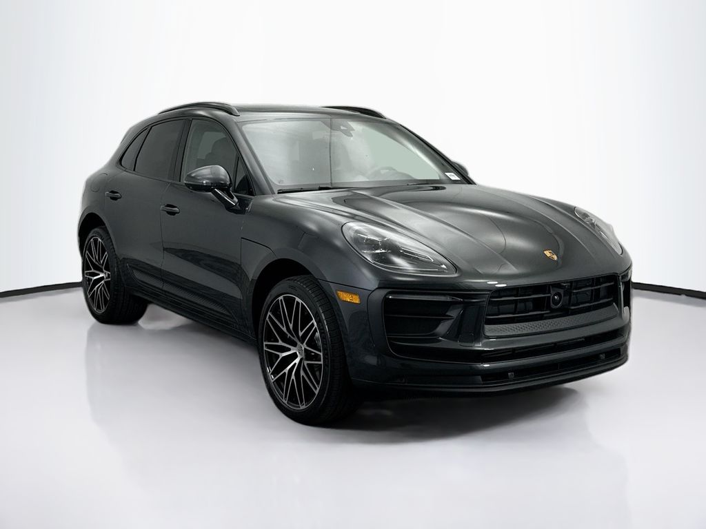 Thumbnail: 2026 Porsche Macan - 9