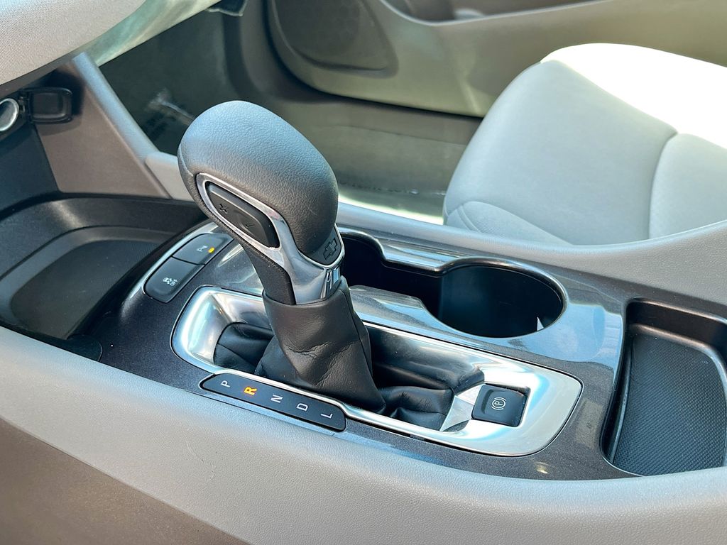 Used 2024 White Chevrolet LS image 16