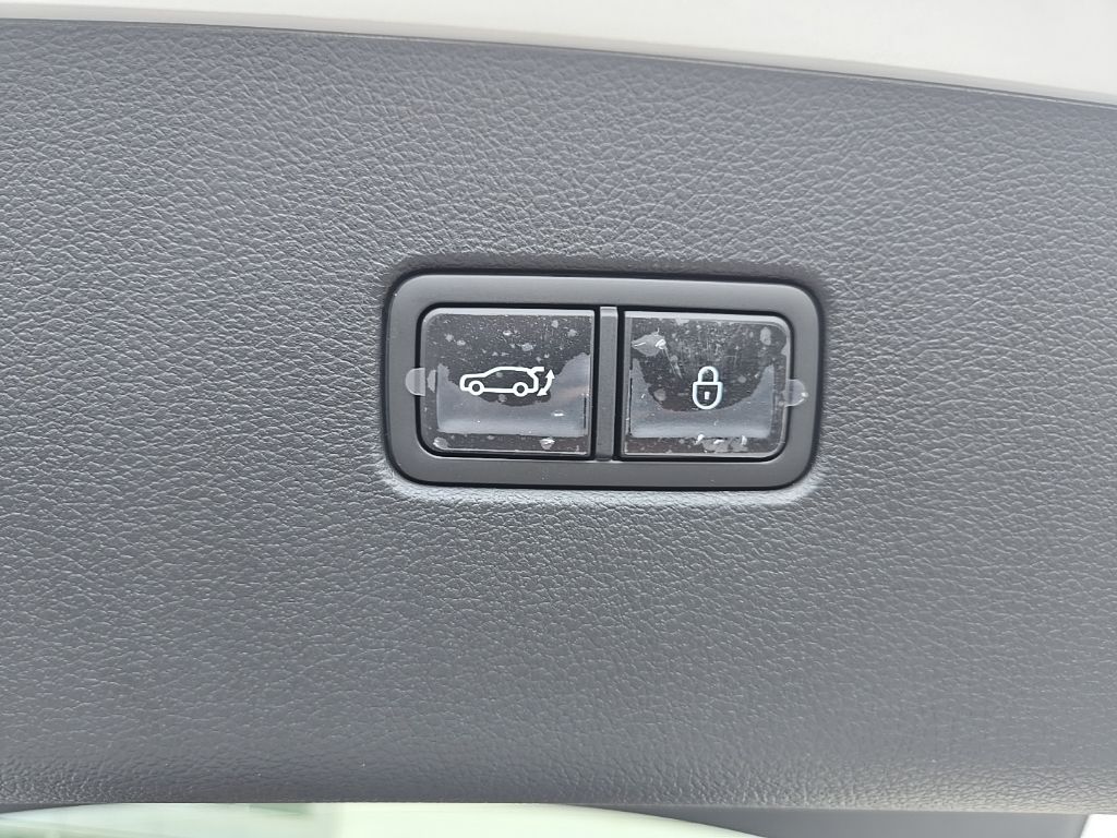 Thumbnail: 2025 Genesis GV80 - 25