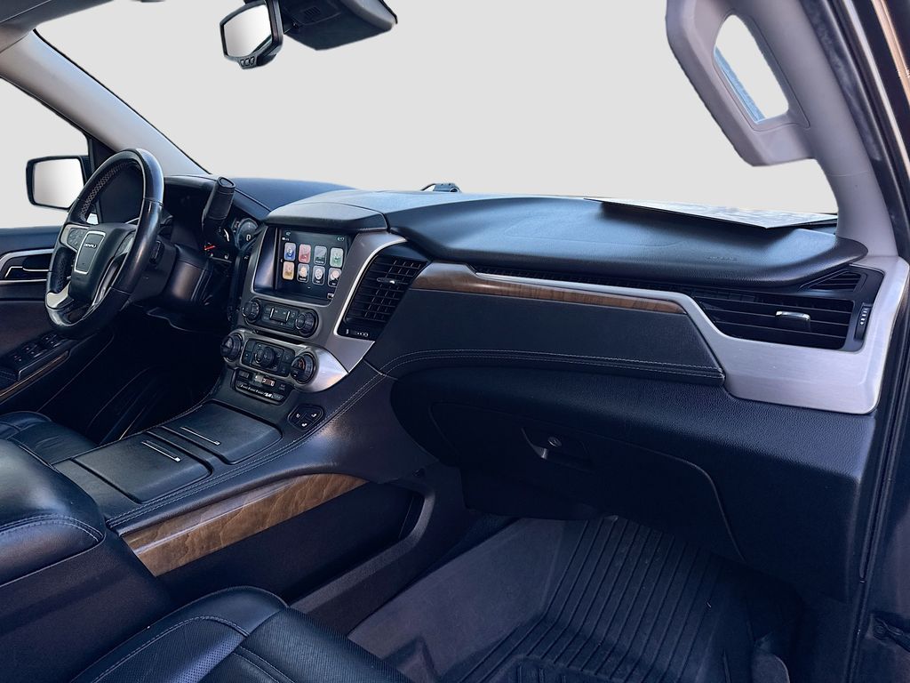 2020 GMC Yukon Denali - Photo 36