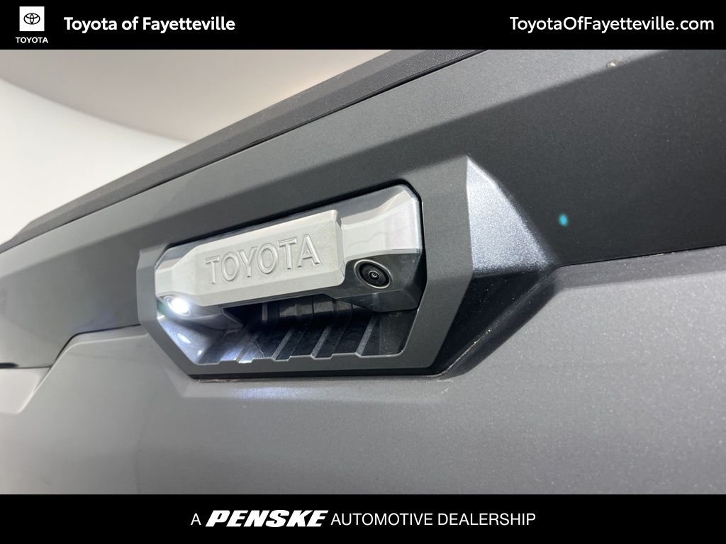 Thumbnail: 2024 Toyota Tundra - 10