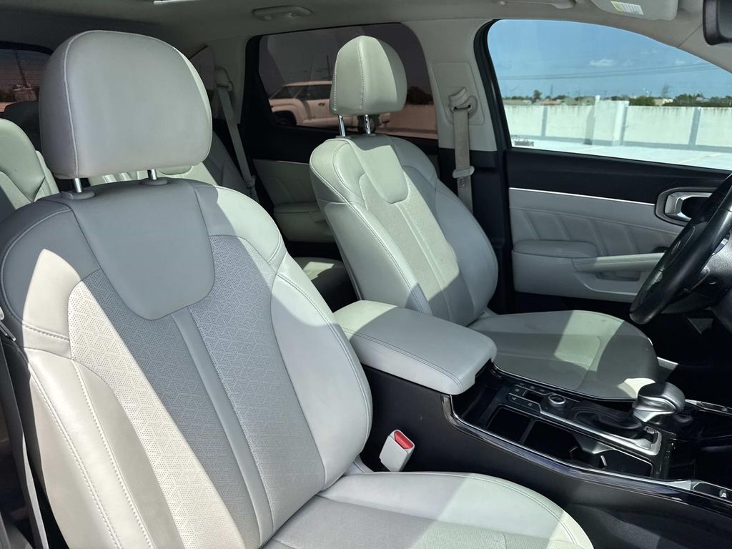 2021 Kia Sorento SX - 9