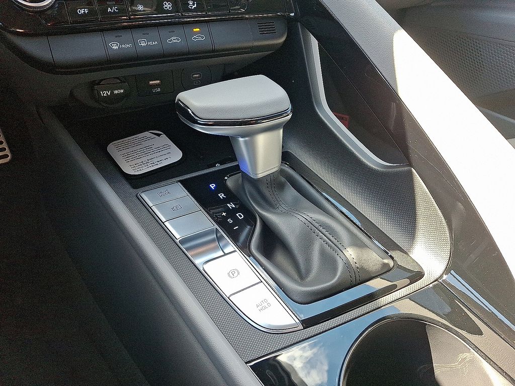 Thumbnail: 2026 Hyundai Elantra - 10