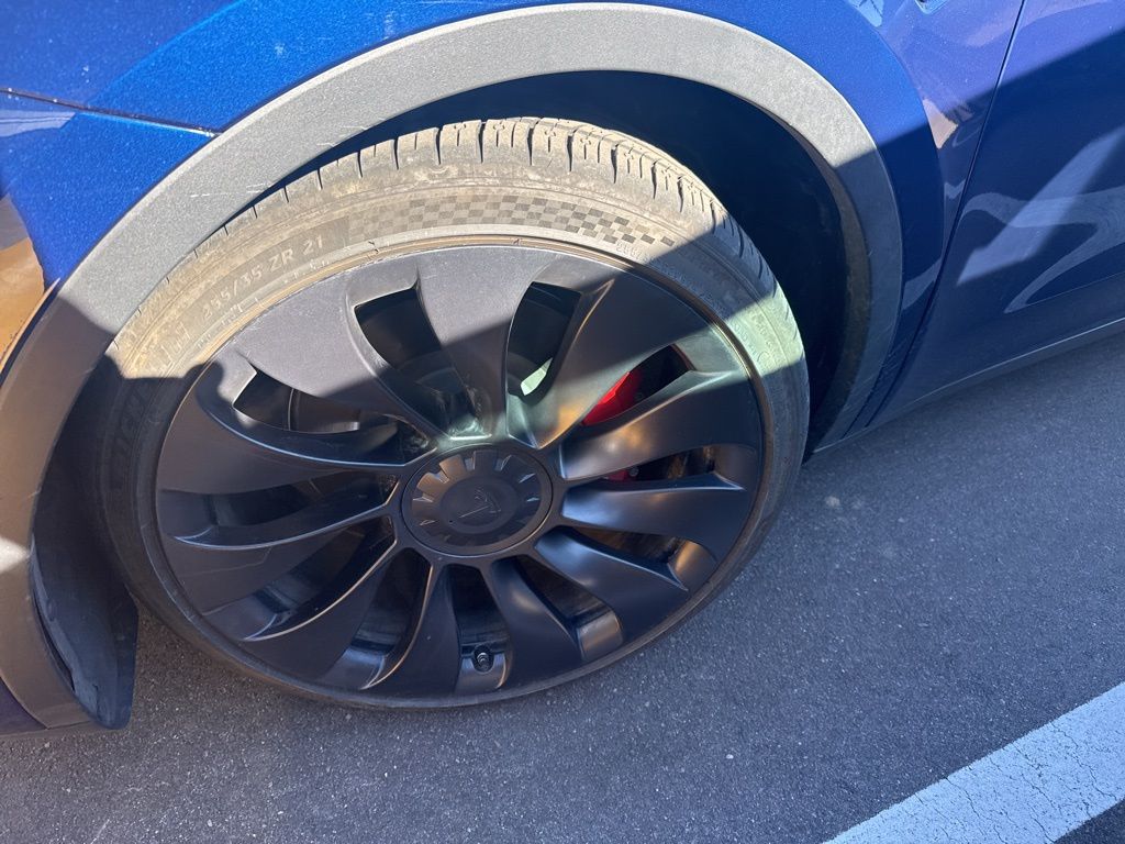 Thumbnail: 2023 Tesla Model Y - 3