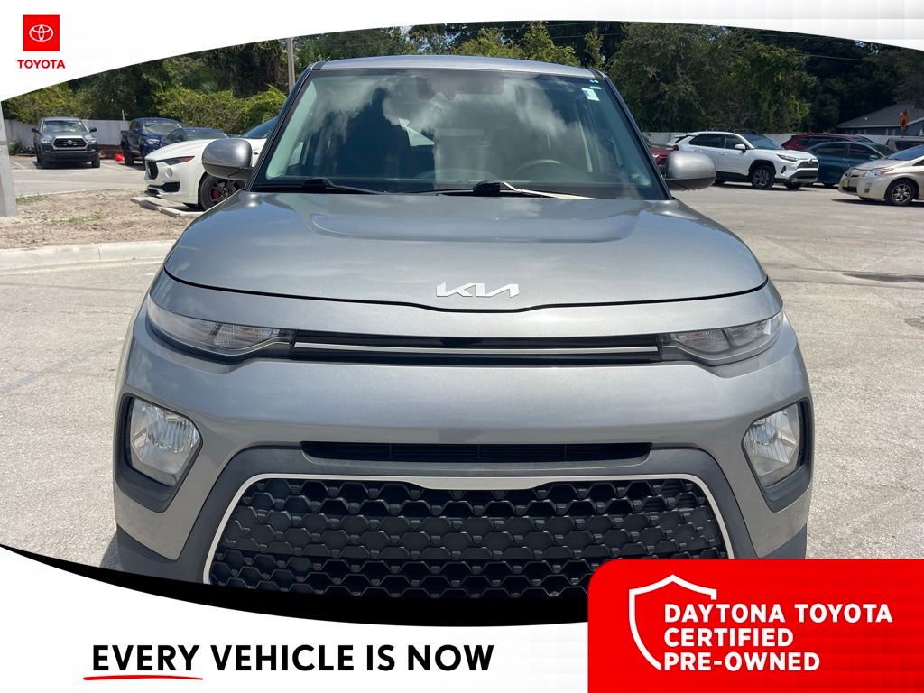 2022 Kia Soul LX photo 3