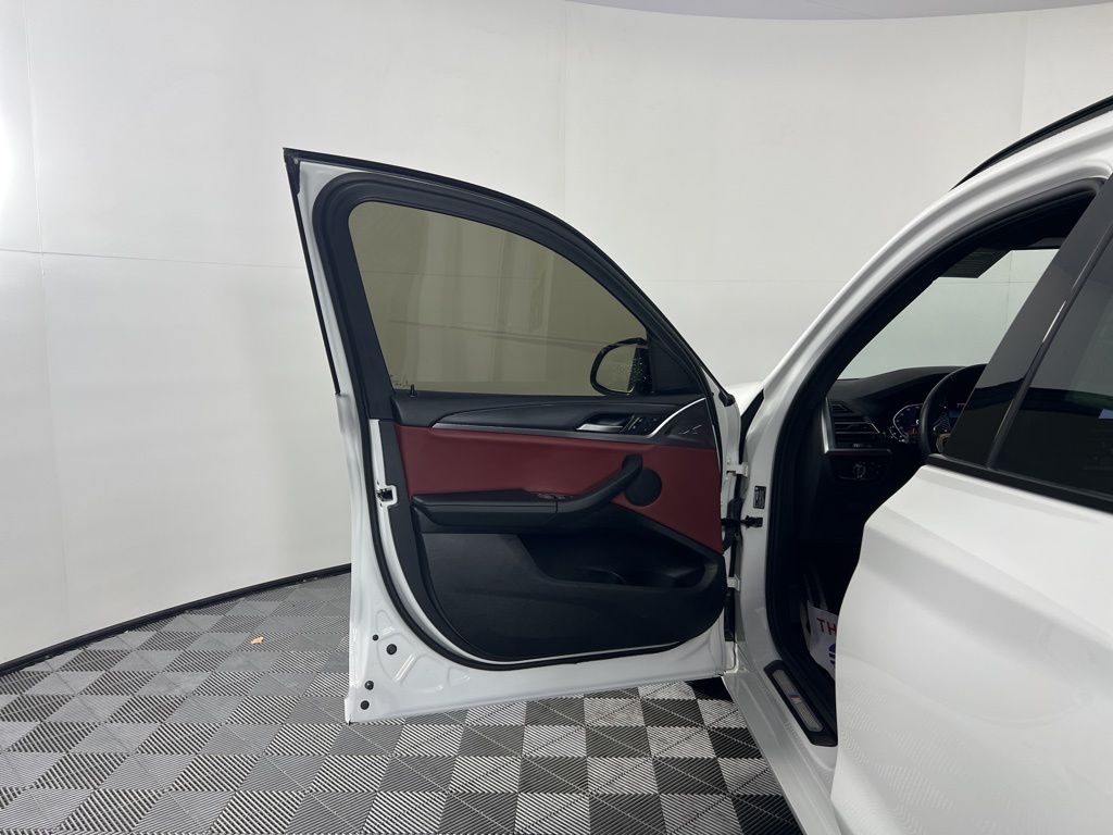 Thumbnail: 2023 BMW X3 - 10