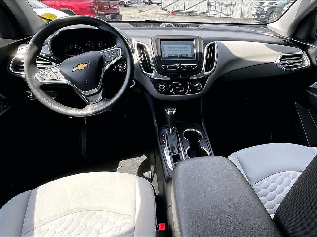 2018 Chevrolet Equinox — photo 20