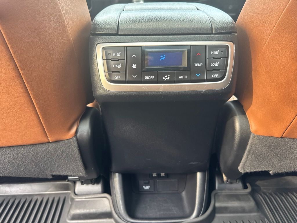 Used 2019 Toyota Highlander SUV