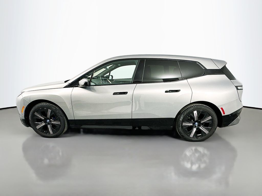 Thumbnail: 2024 BMW iX - 8