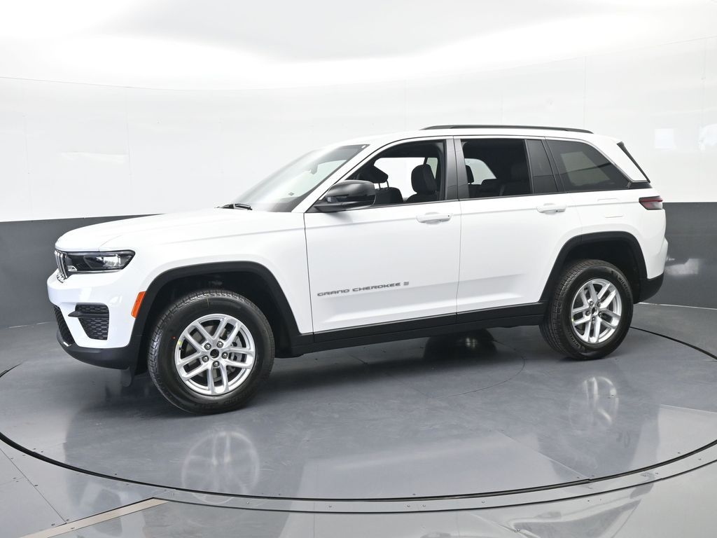 New 2026 Bright White Clearcoat Jeep Laredo image 2