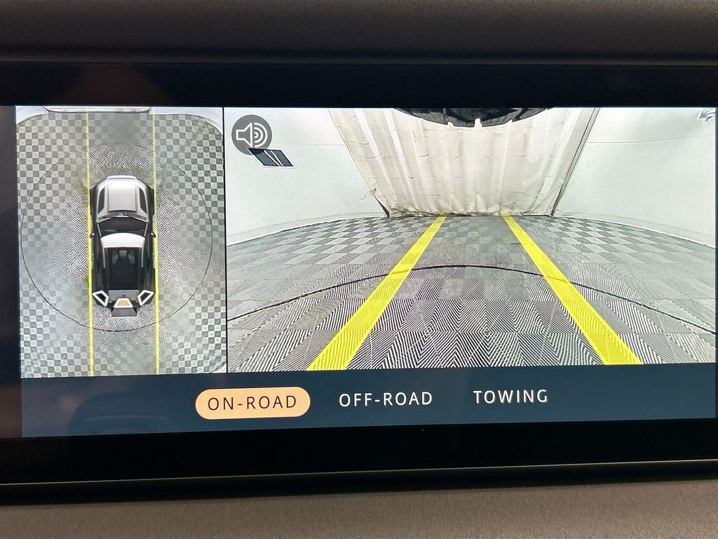 Thumbnail: 2021 Land Rover Defender - 18