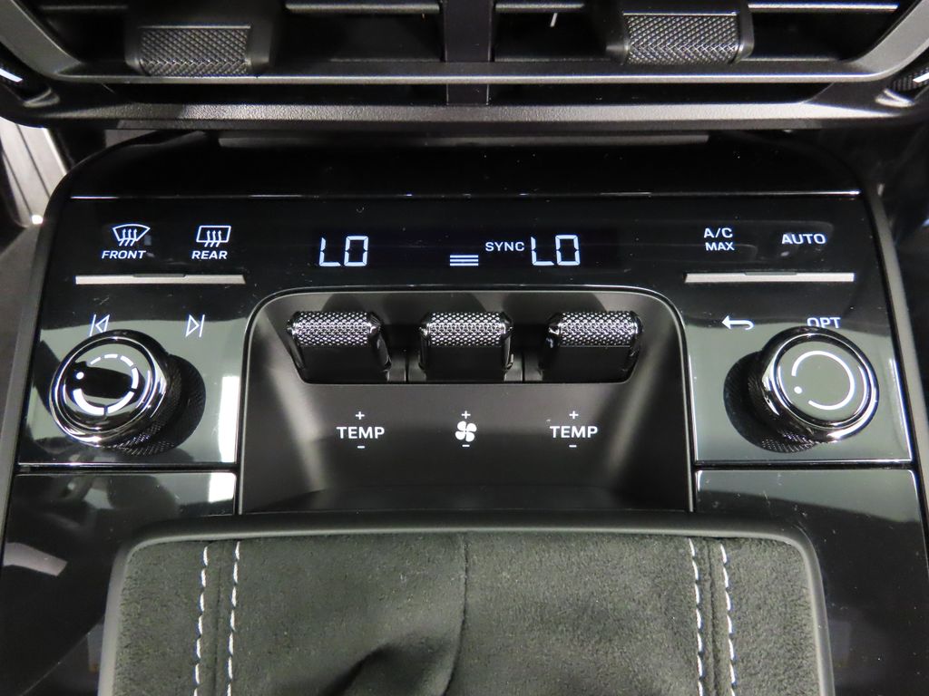 Thumbnail: 2025 Porsche 911 - 28