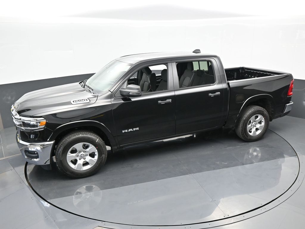 Used 2025 Diamond Black Crystal Pearlcoat Ram Big Horn/Lone Star image 47