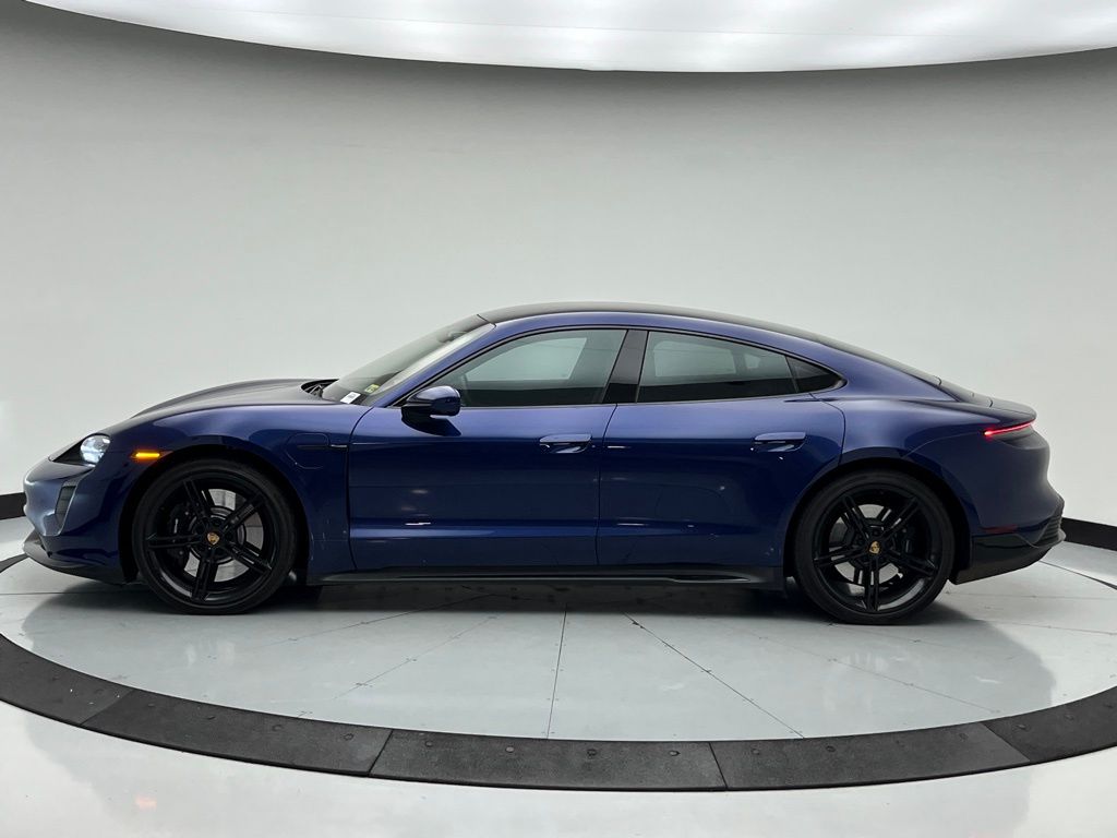 Thumbnail: 2021 Porsche Taycan - 2