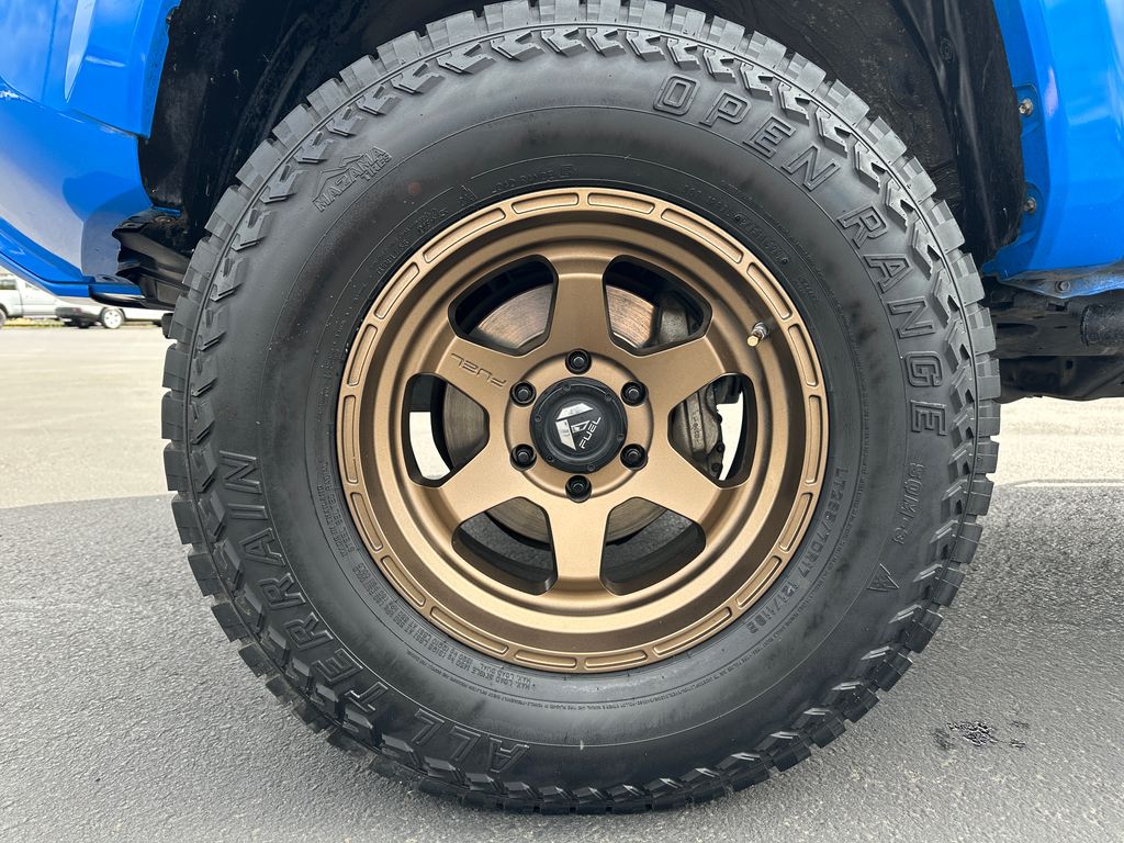 2020 Toyota Tacoma TRD Sport
