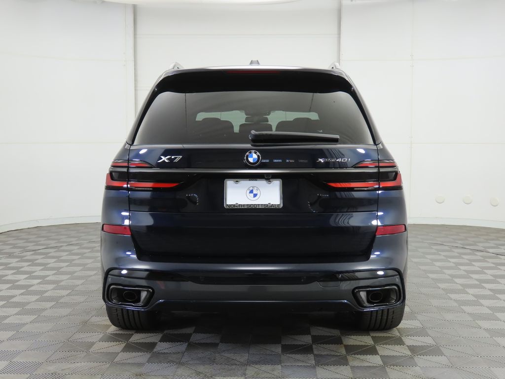 Thumbnail: 2026 BMW X7 - 6