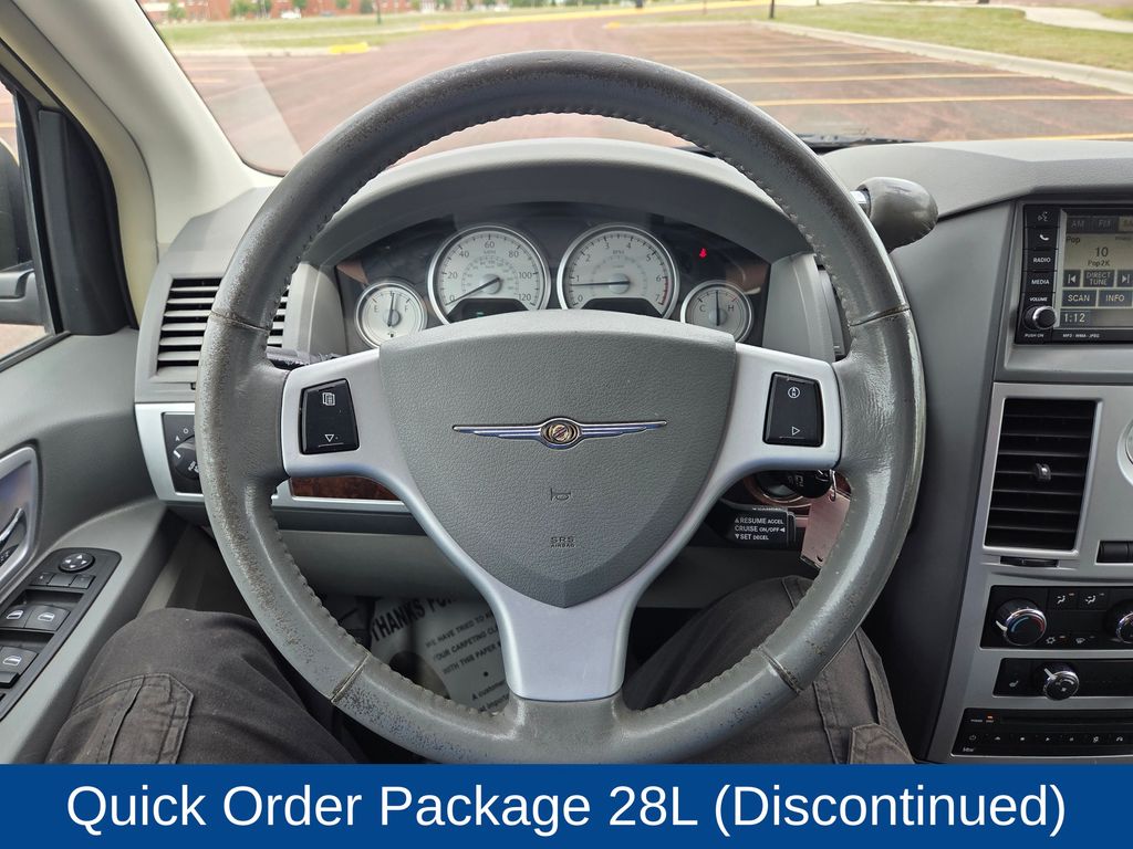2010 Chrysler Town & Country Touring