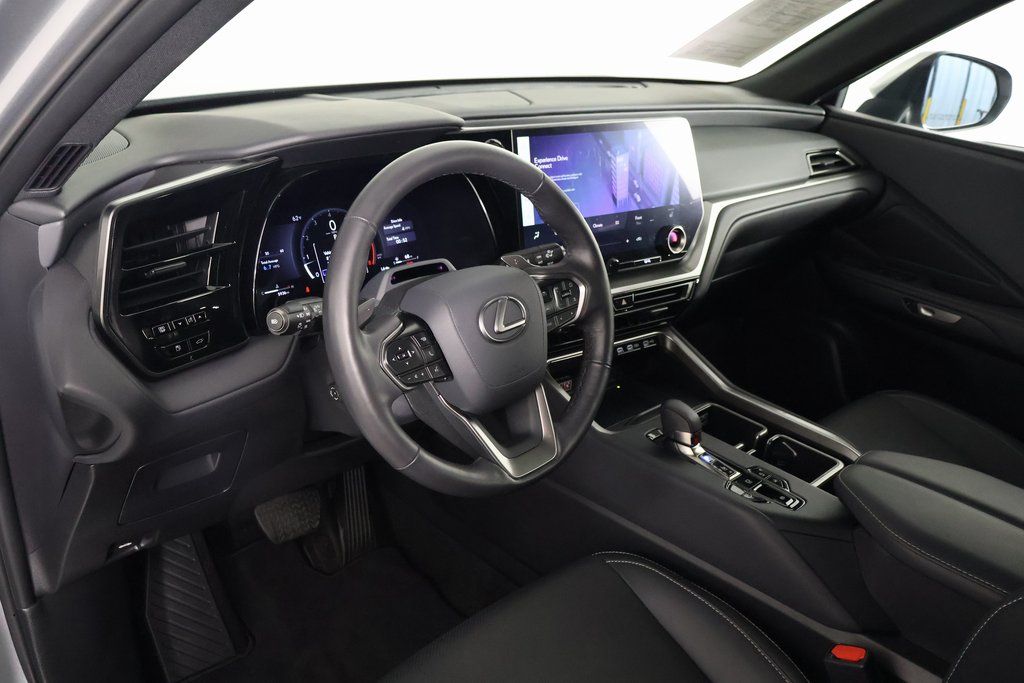 Thumbnail: 2025 Lexus TX - 7