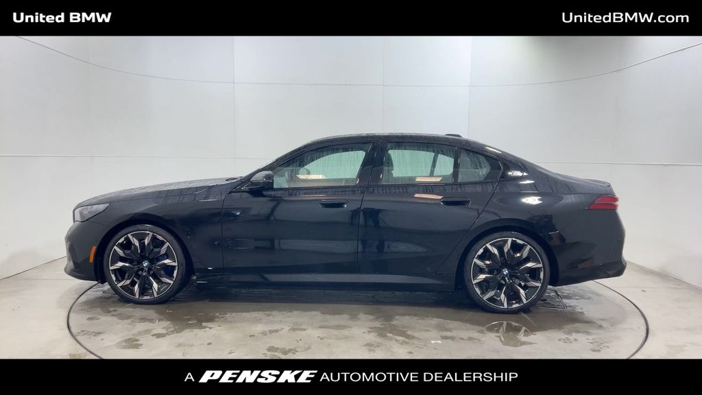 Thumbnail: 2025 BMW i5 - 5