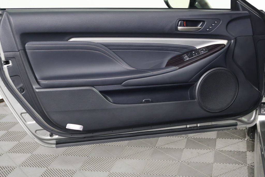 Thumbnail: 2019 Lexus RC - 12