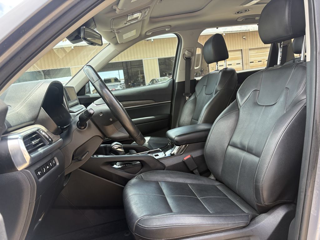2021 Kia Telluride EX Silver at AutoSavvy Houston Southwest