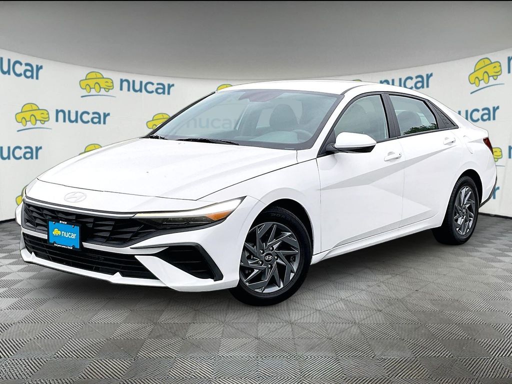 2024 Hyundai Elantra — photo 3