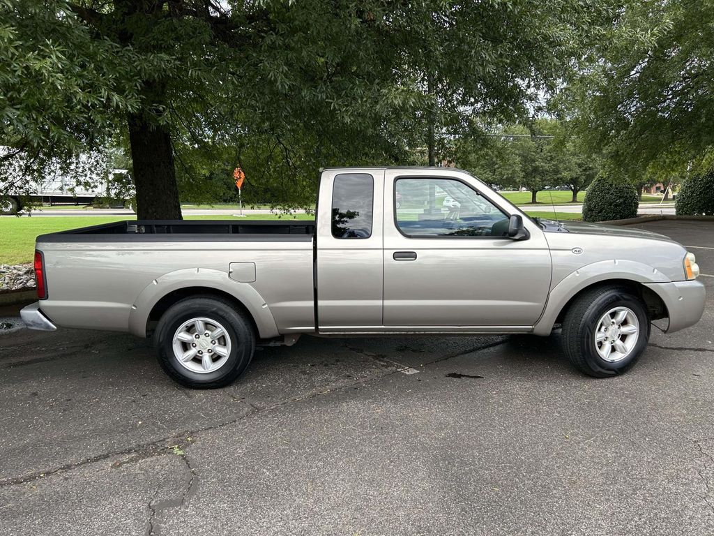 Used 2004 Nissan Frontier Truck