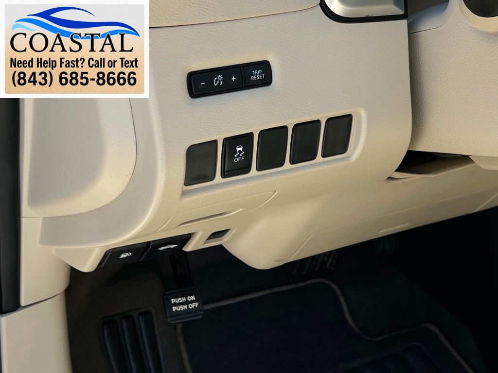 2017 Nissan Murano SV White at Coastal Chevrolet Cadillac
