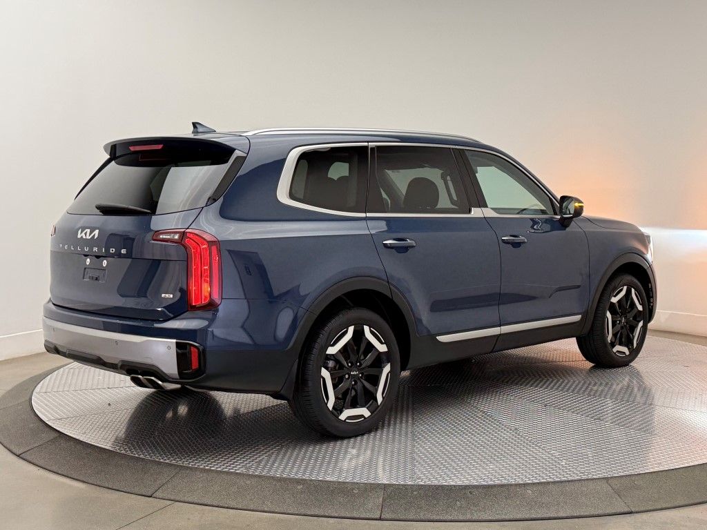 Thumbnail: 2023 Kia Telluride - 11