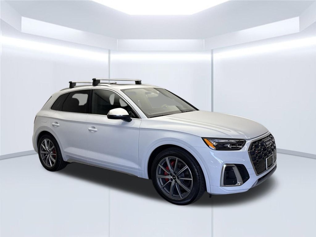 Thumbnail: 2023 Audi SQ5 - 8